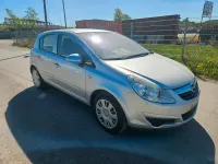Usado Opel Corsa 80 CV (58 kW) 2007 Plateado Utilitario