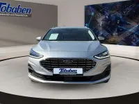 Używany Ford Focus Titanium 120 KM (88 kW) 2022 Srebrny Sedan/Limuzyna