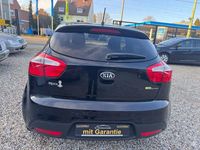 Gebraucht Kia Rio FIFA World Cup Edition 75 PS (55 kW) 2014 Schwarz Limousine