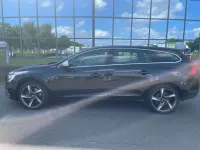 Gebraucht Volvo V60 215 PS (158 kW) 2015 Schwarz Kombi