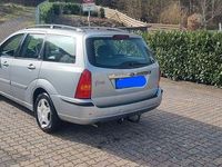 Gebraucht Ford Focus Ghia 116 PS (85 kW) 2003 Grau Limousine
