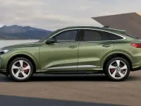 Neu Audi Q5 Sportback S-Line 299 PS (219 kW) 2026 Distriktgrün metallic SUV
