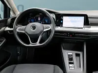 Second-hand VW Golf VIII 150 CP (110 kW) 2022 Albastru Hatchback