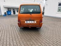 Gebraucht VW T4 102 PS (75 kW) 1997 Orange Van