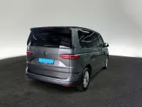 Gebraucht VW Multivan Basis 204 PS (150 kW) 2025 Indiumgrau metallic Van / Kleinbus
