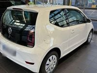 Gebraucht VW up! 60 PS (44 kW) 2019 Weiß Kleinwagen