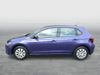 Gebraucht VW Polo Beats 95 PS (69 kW) 2023 Vibrant violet metallic Kleinwagen