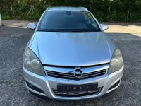 Gebraucht Opel Astra Innovation 116 PS (85 kW) 2008 Silber Limousine