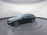 Gebraucht BMW 540 M Sport 303 PS (222 kW) 2026 Schwarz Kombi