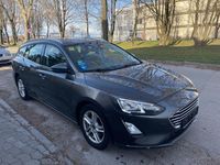Gebraucht Ford Focus Cool & Connect 120 PS (88 kW) 2021 Grau Kombi