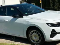 Gebraucht Opel Astra GS Line 131 PS (96 kW) 2025 Weiß Kleinwagen