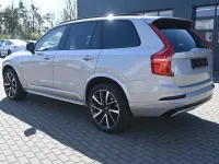 Gebraucht Volvo XC90 235 PS (172 kW) 2023 Silver dawn metallic SUV