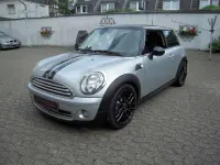 Gebraucht Mini Cooper 122 PS (89 kW) 2010 Pure silver metallic Kleinwagen