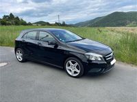 Gebraucht Mercedes A180 122 PS (89 kW) 2012 Schwarz Limousine