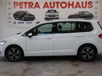 Gebraucht VW Touran Highline 150 PS (110 kW) 2022 Weiß Van / Kleinbus