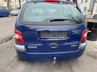 Gebraucht Renault Scénic 139 PS (102 kW) 2000 Blau Van / Kleinbus
