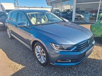 Usata VW Passat Comfortline 220 CV (161 kW) 2016 Blu Station wagon