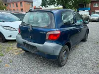 Gebraucht Toyota Yaris Terra 68 PS (50 kW) 2000 Blau Limousine