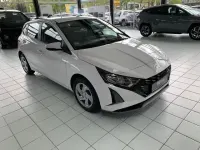 Gebraucht Hyundai i20 Select 101 PS (74 kW) 2025 Weiss Kleinwagen