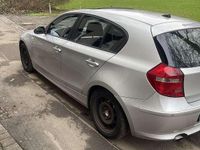 Gebraucht BMW 116 122 PS (89 kW) 2009 Grau Kleinwagen