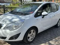 Gebraucht Opel Meriva 102 PS (75 kW) 2011 Weiß Van / Kleinbus