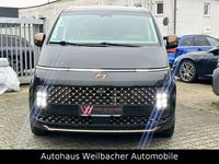 Gebraucht Hyundai Staria Signature 177 PS (130 kW) 2022 Schwarz Van / Kleinbus