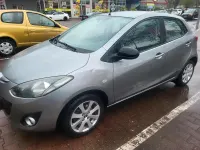 Usata Mazda 2 84 CV (61 kW) 2013 Grigio Utilitaria