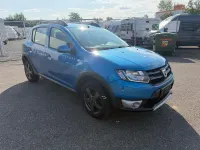 Gebraucht Dacia Sandero Prestige 90 PS (66 kW) 2015 Blau Kleinwagen