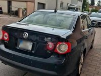 Gebraucht VW Jetta 140 PS (102 kW) 2008 Schwarz Limousine