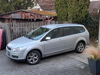 Gebraucht Ford Focus 125 PS (91 kW) 2007 Silber Kombi
