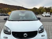 Gebraucht Smart ForFour Electric Drive 60 kW (82 PS) 2019 Weiß Limousine