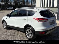 Gebraucht Ford Kuga Titanium 163 PS (119 kW) 2013 Frostweiß SUV