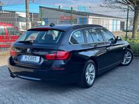 Gebraucht BMW 520 184 PS (135 kW) 2011 Schwarz Kombi