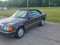 Second-hand Mercedes E300 220 CP (161 kW) 1992 Maro Cabrio