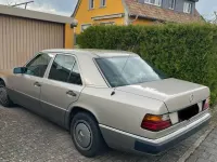 Second-hand Mercedes E250 90 CP (66 kW) 1992 Berlinǎ