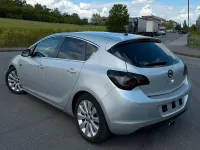 Gebraucht Opel Astra Cosmo 116 PS (85 kW) 2010 Silber Limousine