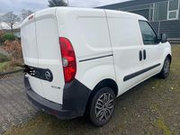 Gebraucht Opel Combo 95 PS (69 kW) 2017 Weiß Van / Kleinbus