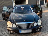 Gebraucht Mercedes E220 Avantgarde 170 PS (125 kW) 2008 Schwarz Kombi