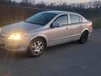 Gebraucht Opel Astra 115 PS (84 kW) 2009 Gold Limousine