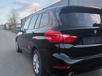 Gebraucht BMW 218 Advantage 150 PS (110 kW) 2017 Schwarz Kombi