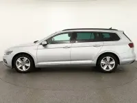 Gebraucht VW Passat 200 PS (147 kW) 2021 Scale silver metallic (metallic) Kombi