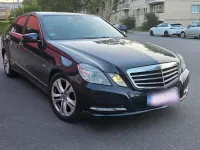 Gebraucht Mercedes E250 Avantgarde 2011 Blau Limousine
