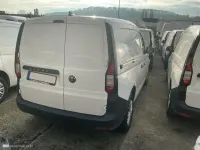 Gebraucht VW Caddy 102 PS (75 kW) 2024 Candyweiß Van / Kleinbus