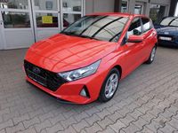 Gebraucht Hyundai i20 Essential 101 PS (74 kW) 2020 Rot Kleinwagen