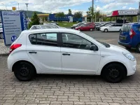 Gebraucht Hyundai i20 Classic 86 PS (63 kW) 2012 Weiß Kleinwagen