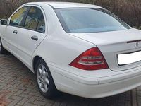Gebraucht Mercedes C200 163 PS (119 kW) 2001 Weiß Limousine