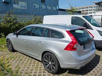 Gebraucht Volvo V60 181 PS (133 kW) 2015 Grau Kombi