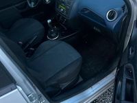 Gebraucht Ford Fiesta 69 PS (50 kW) 2007 Weiß Kleinwagen