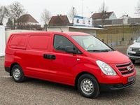 Gebraucht Hyundai H-1 170 PS (125 kW) 2015 Rot Van / Kleinbus