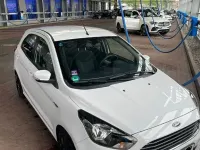 Gebraucht Ford Ka Plus 69 PS (50 kW) 2017 Weiß Kleinwagen